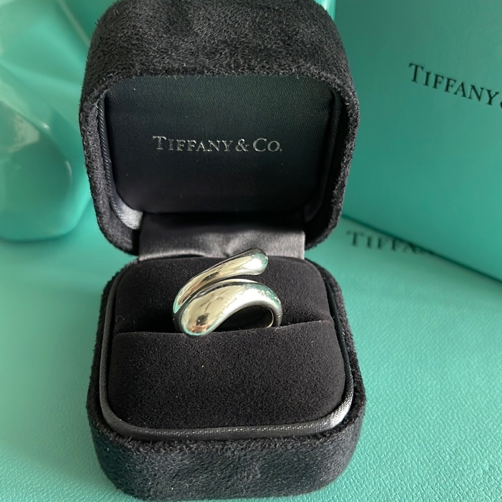 Tiffany & Co. teardrop ring